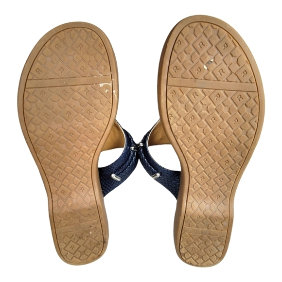 RIALTO Women's "BAILEE"‎ Flat Thong Sandal - Picture 6 of 7
